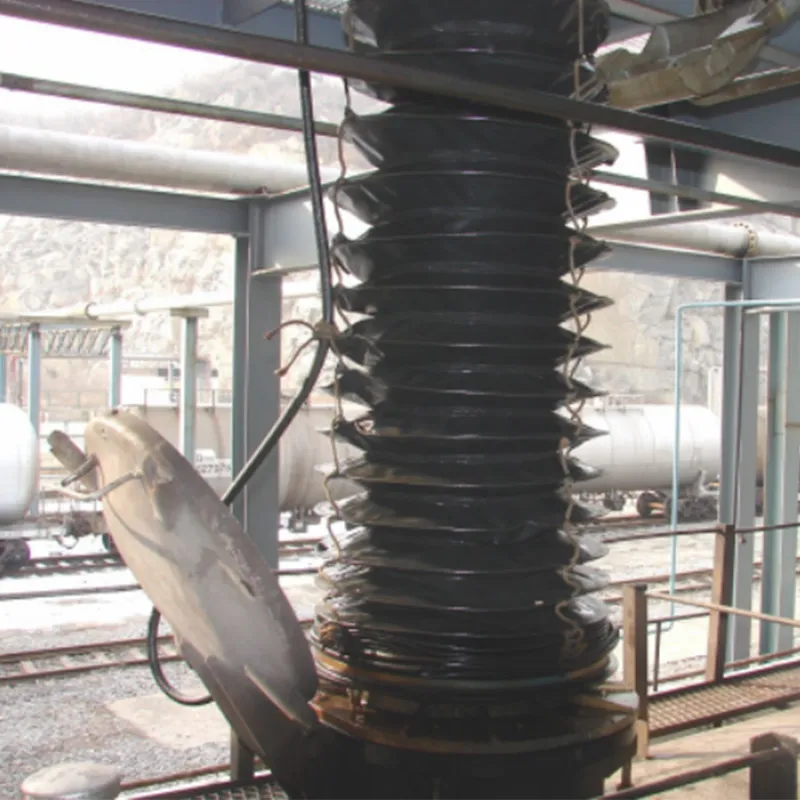 Герметичный кожух для улавливания паров большой промышленной трубы в форме шеи журавля (1)