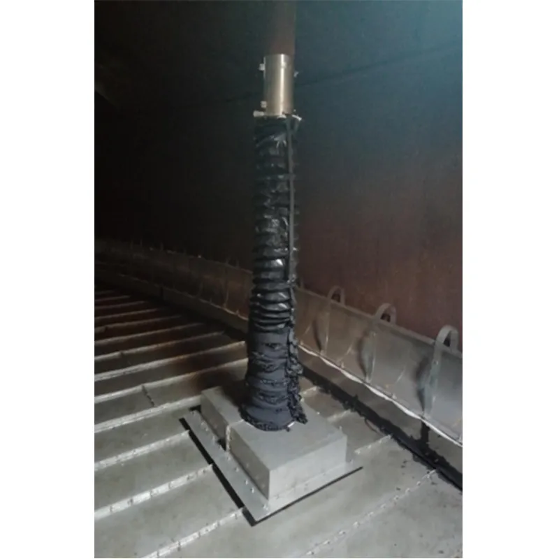 Устройство прохода с уплотнением направляющей стойки (2)